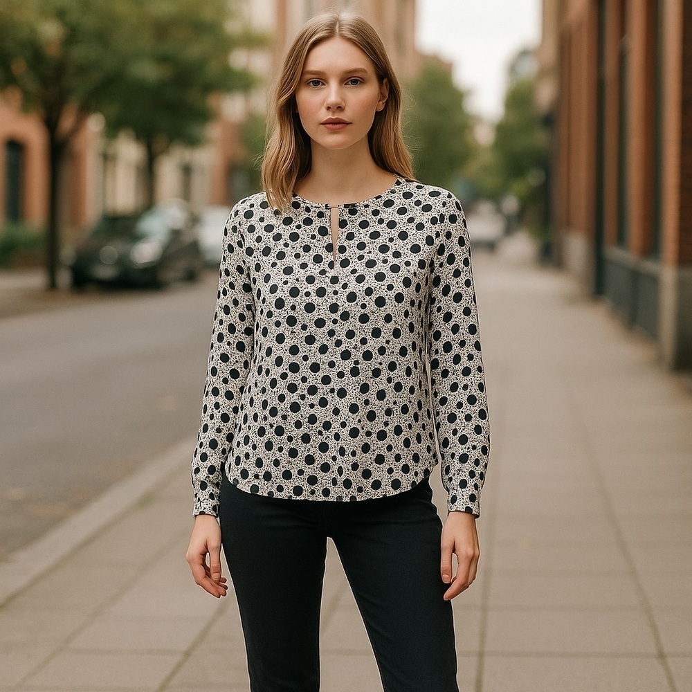 ANN TAYLOR LOFT Polka Dot Button Down Shirt Size S